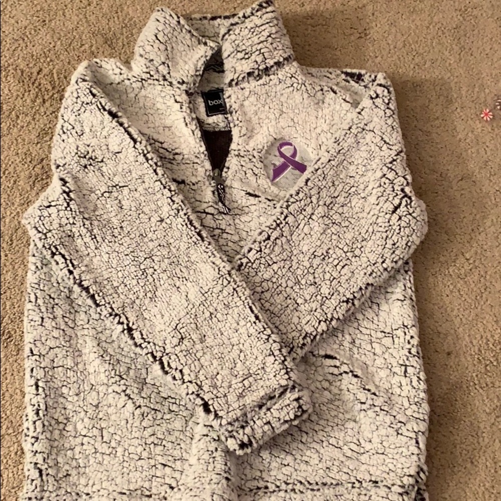Smokey Grey Sherpa Pullover Alzheimer’s